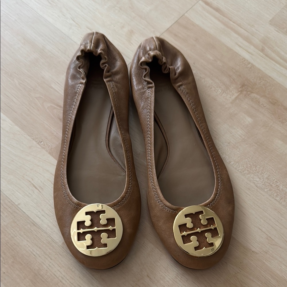 Tory Burch Tan Gold Flats Elegant Comfort